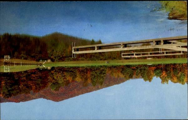 Lake Ridgecrest And Camp Ridgecrest For Boys Administration Building,nc Postcard