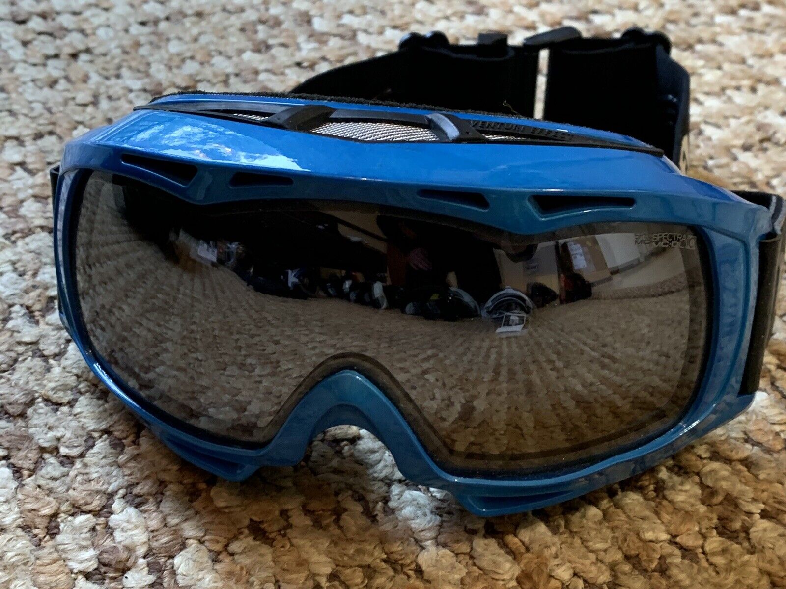 The North Face Ski Snow Goggles Blue Frames Red Lenses. Spectra 10.